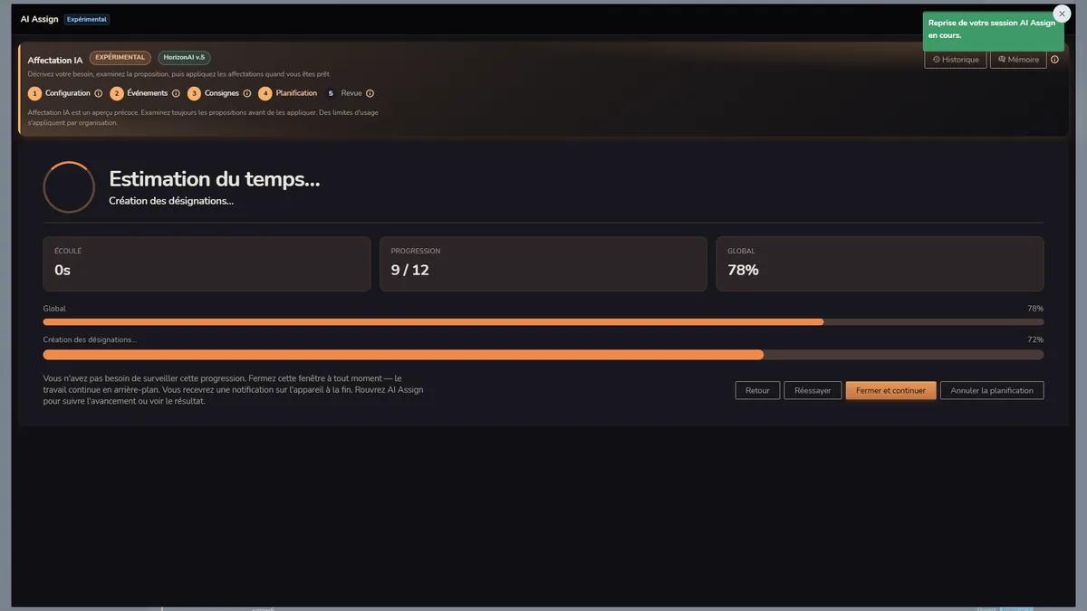 Progression AI Assign Horizon Staff Scheduler en mode sombre pendant la rédaction des attributions d'événements et de postes